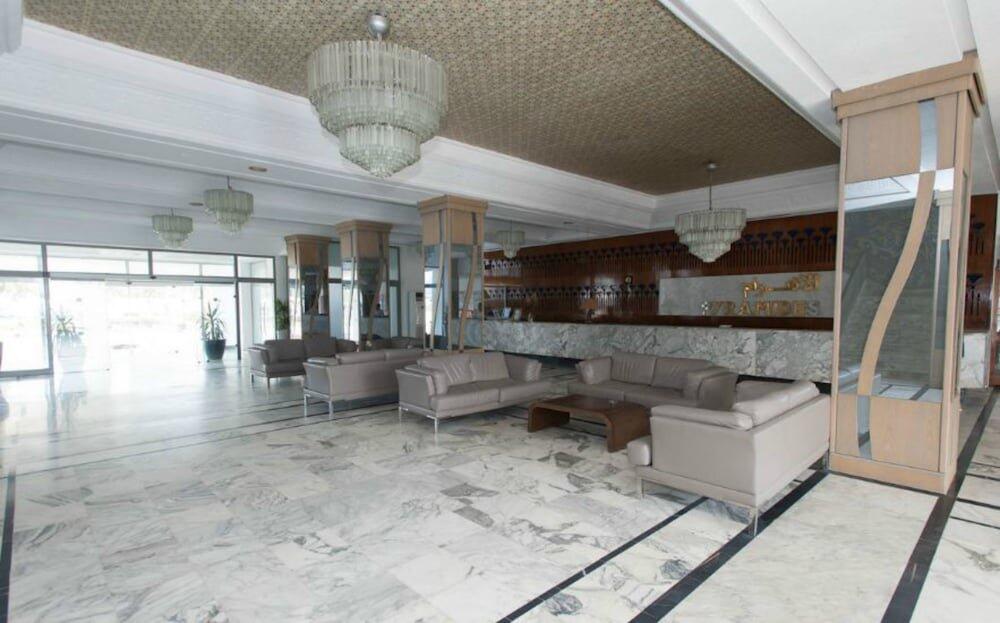 Foto de las zonas nobles de Hotel Les Pyramides