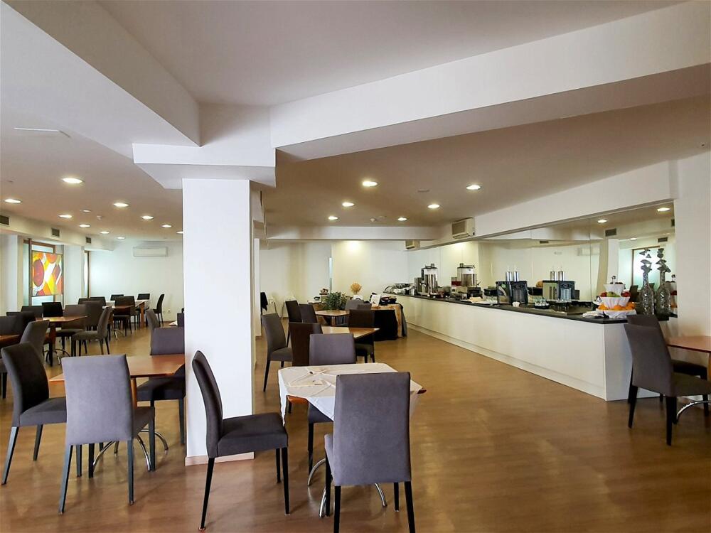 Foto de restauración de Miramar Hotel Spa &amp;amp; Apartments