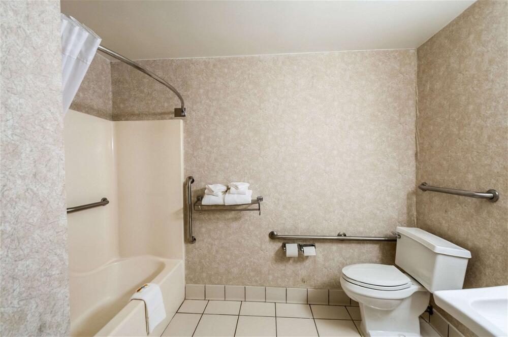 Foto de una habitación de Hotel Quality Inn Solomons - Beacon Marina