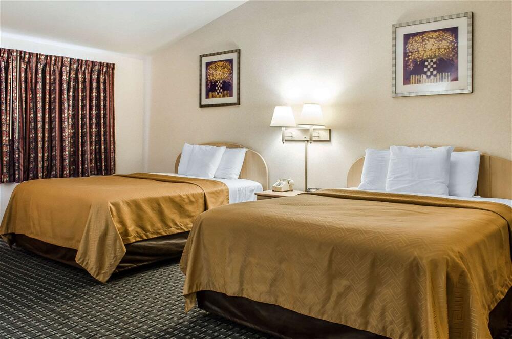 Foto de una habitación de Hotel Rodeway Inn State College - near University