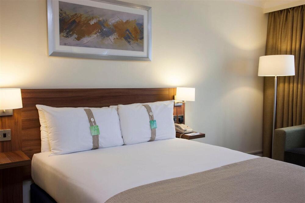 Foto de una habitación de Holiday Inn Colchester, an IHG Hotel