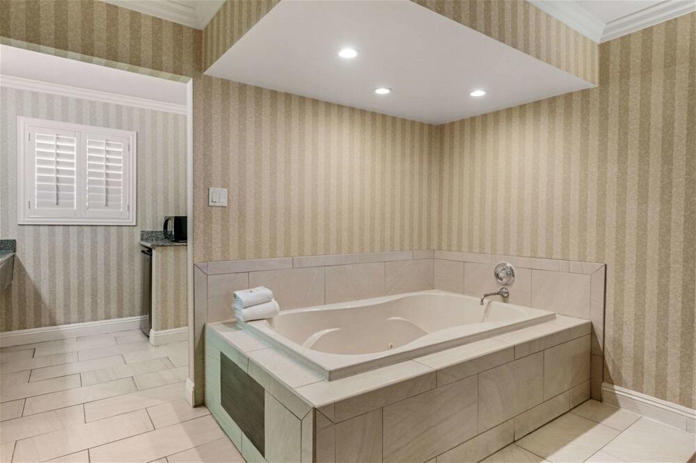 Foto de una habitación de Hotel Quality Inn &amp;amp; Suites Anaheim Maingate