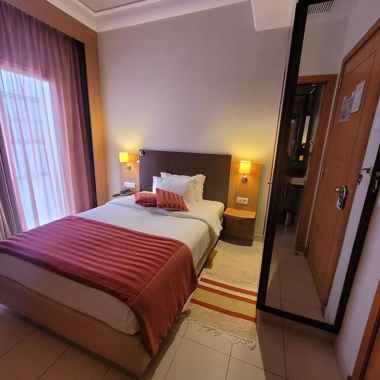 Foto de una habitación de Hôtel Tiba