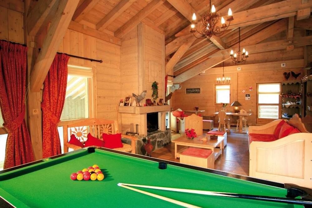 Foto de los servicios de Camping Lagrange Vacances Les Fermes de Samoëns