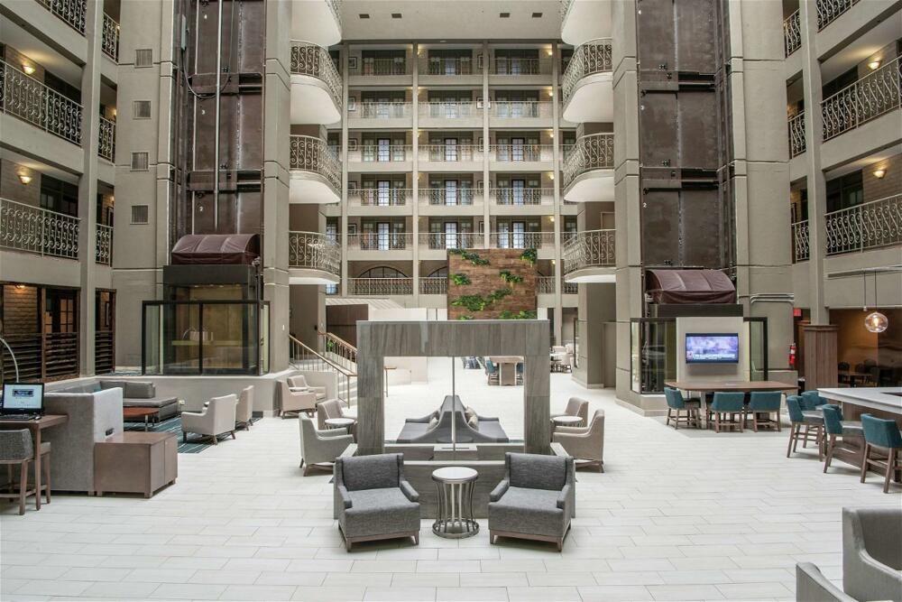 Foto de las zonas nobles de Hotel Embassy Suites Chicago - Schaumburg/Woodfield