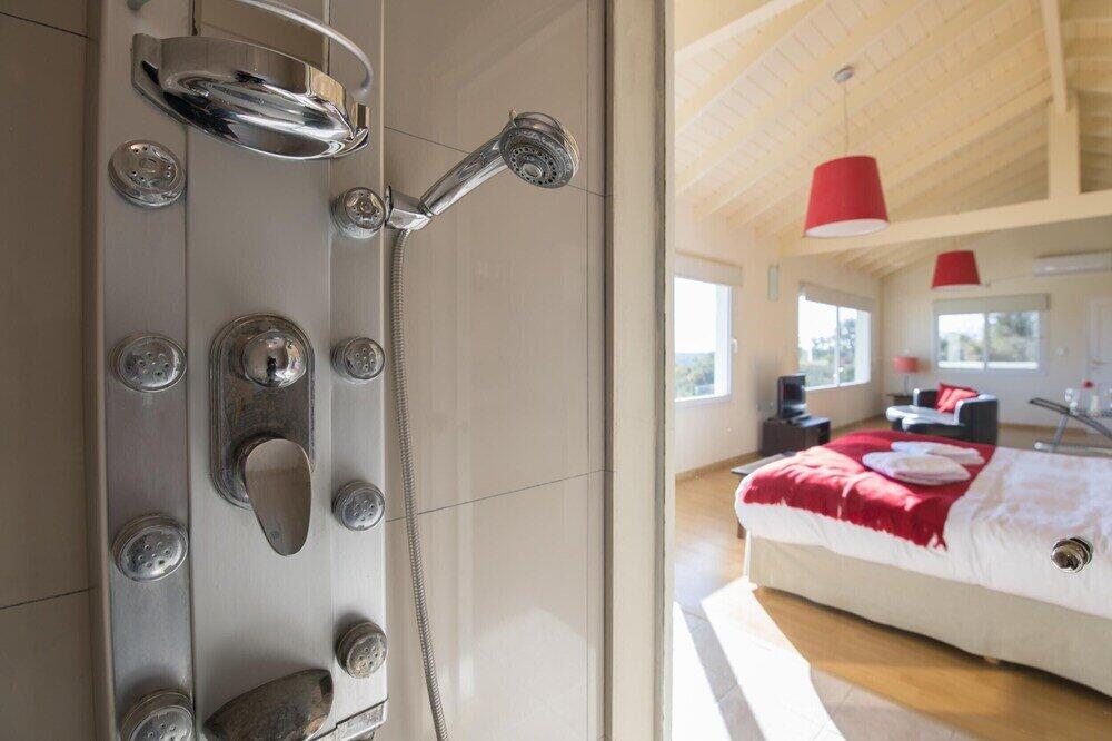 Foto del baño de Hotel La Fleur