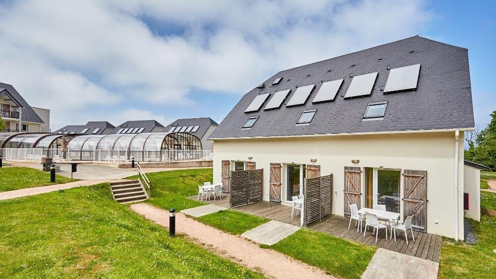 Foto del exterior de Camping Vacancéole - Le Domaine de la Corniche - Deauville Sud