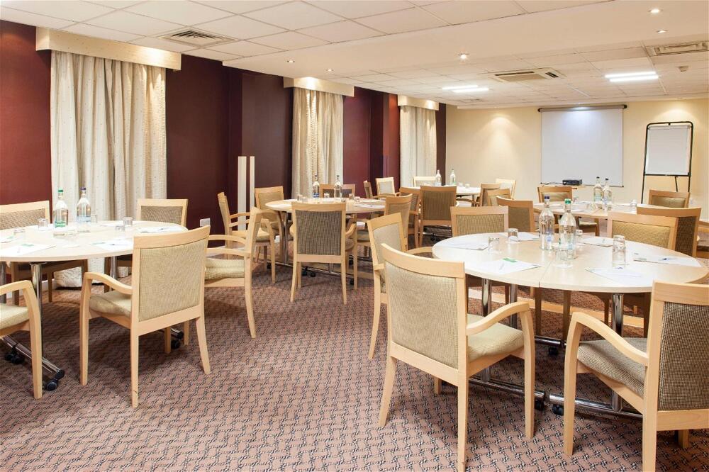 Foto general de Holiday Inn Express London Stansted Airport, an IHG Hotel