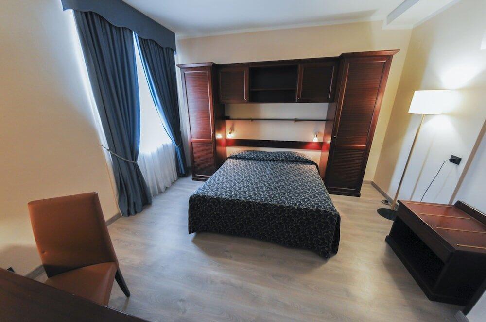 Foto de una habitación de Hotel Mediterraneo