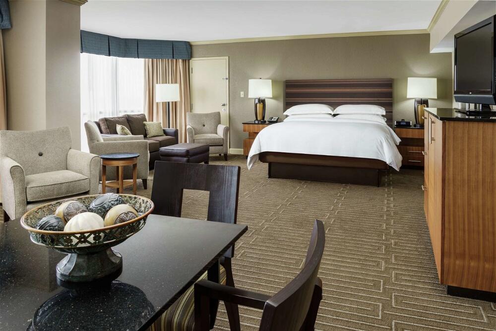 Foto de una habitación de Hotel Hilton Charlotte University Place