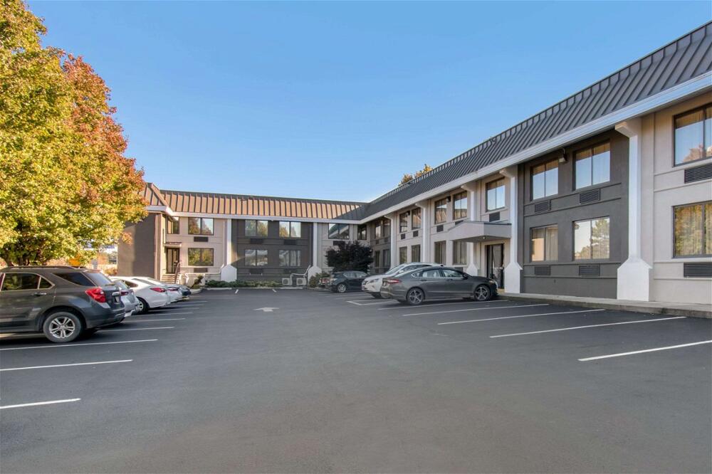 Foto del exterior de Hotel Quality Inn Riverfront