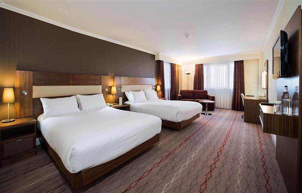 Foto de una habitación de Hotel DoubleTree by Hilton Bristol North