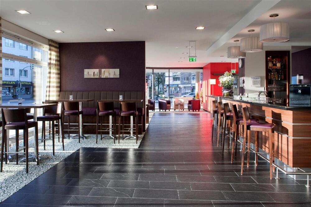 Foto de restauración de Holiday Inn Express Gütersloh, an IHG Hotel