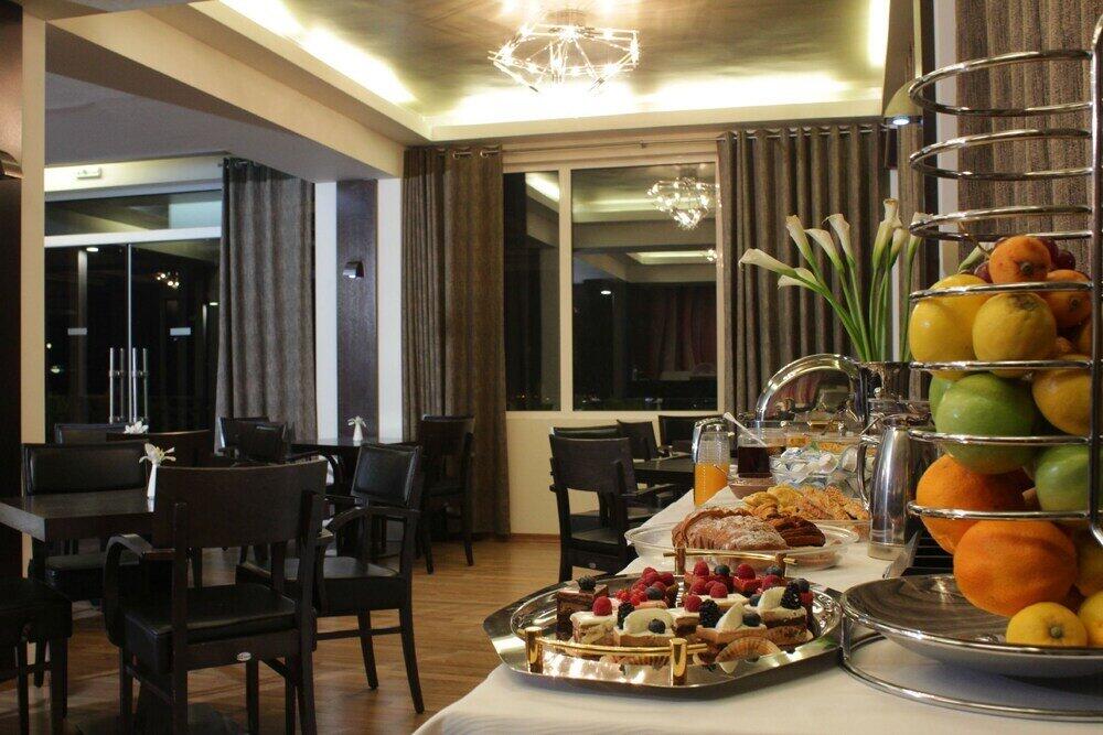 Foto de restauración de Galaxy Art Hotel