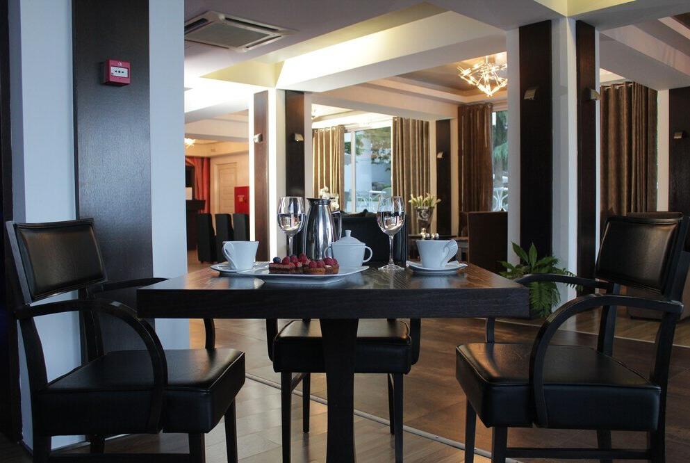 Foto de restauración de Galaxy Art Hotel