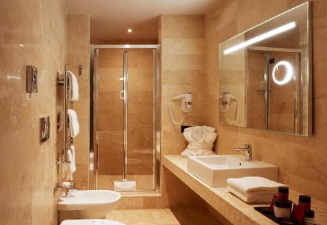 Foto del baño de The Code Hotel