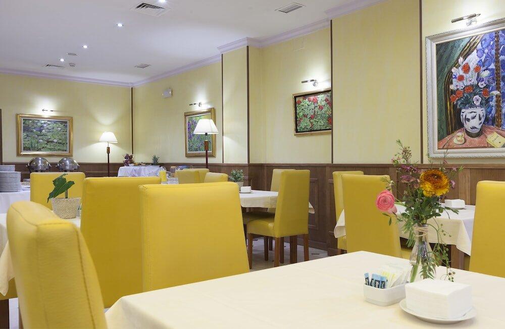 Foto de restauración de Hotel Agora Juan de Austria