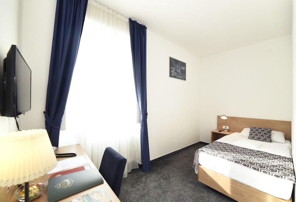 Foto de una habitación de Hotel Orient Zagreb
