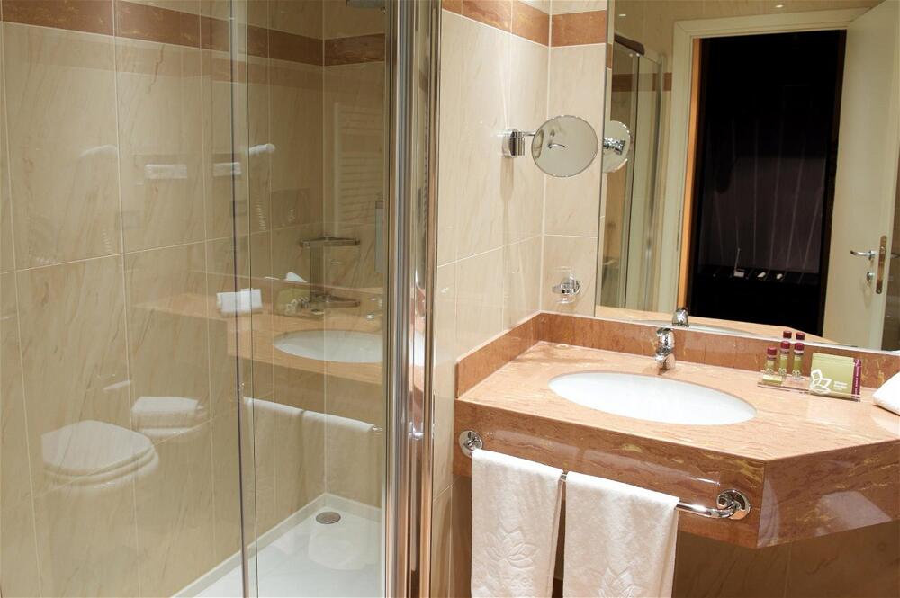 Foto del baño de Winter Garden Hotel Bergamo Airport