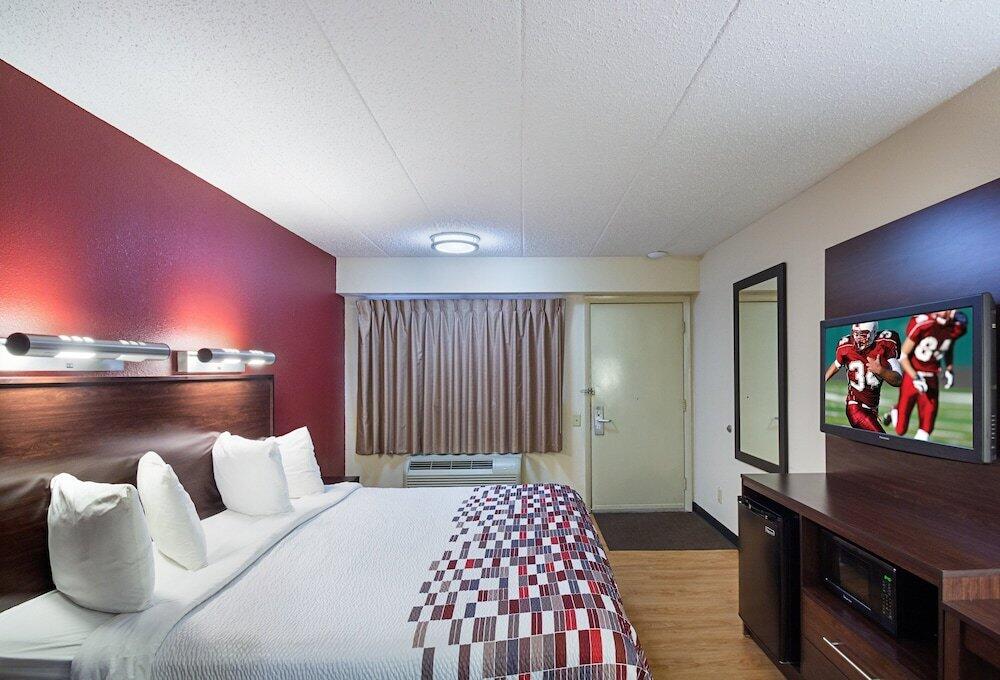 Room – Hotel Red Roof Inn Dayton - Fairborn/ Nutter Center