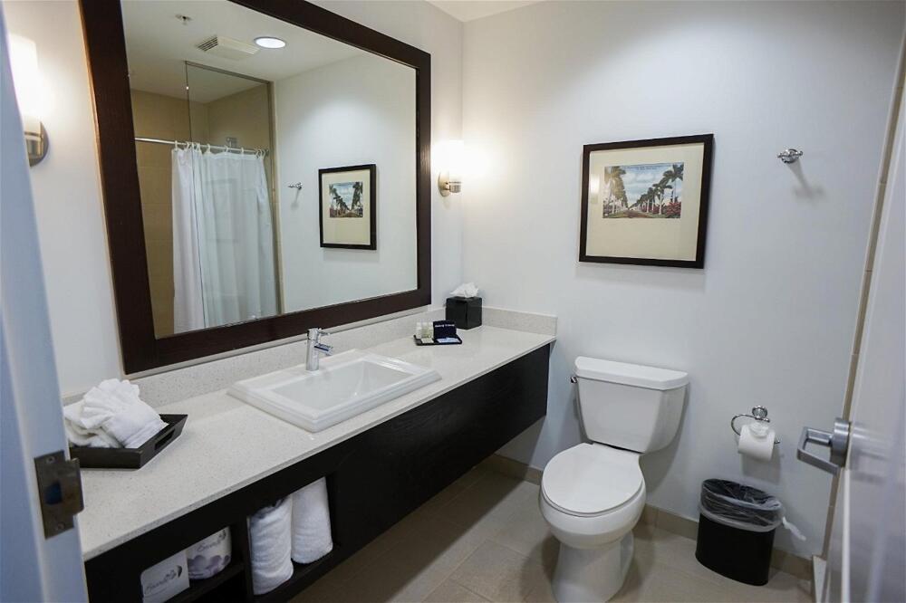Foto del baño de The Banyan Hotel Fort Myers, Tapestry Collection by Hilton