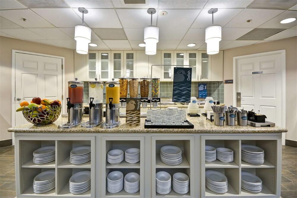 Foto de restauración de Hotel Homewood Suites Dulles-International Airport