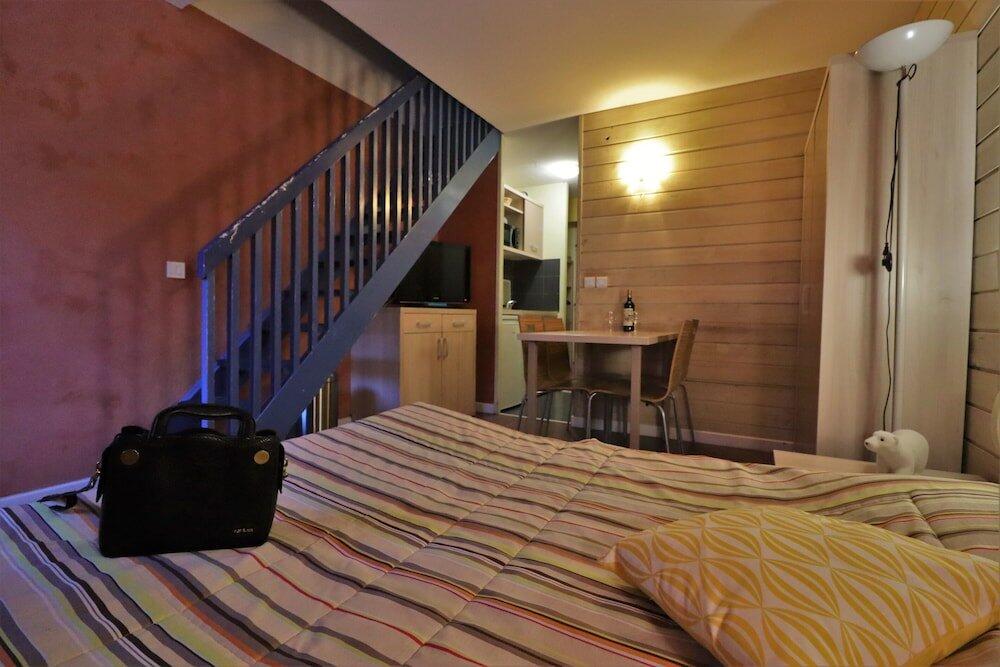 Foto de una habitación de Aparthotel Garden &amp;amp; City Cauterets Balneo