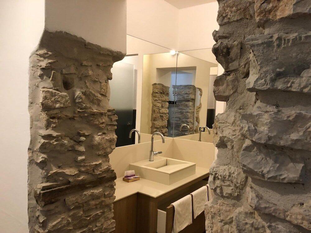 Foto del baño de Hotel Corona