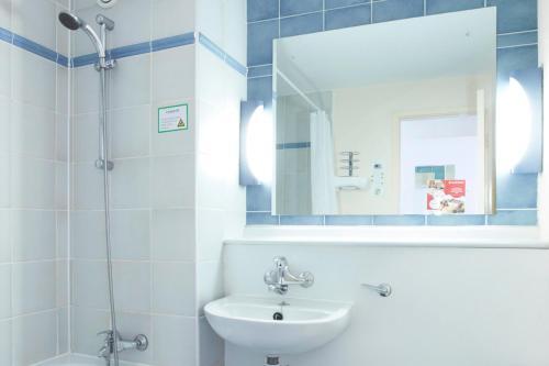 Foto de una habitación de Campanile Hotel Dartford
