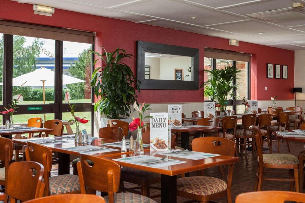 Foto de restauración de Campanile Hotel Dartford