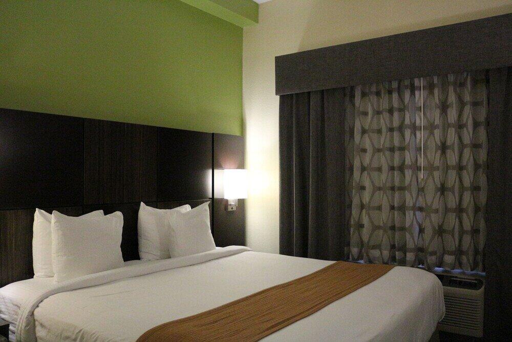Foto de una habitación de Hotel Best Western Knoxville Suites - Downtown