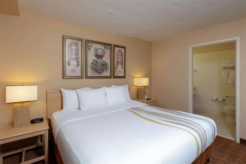 Foto de una habitación de Hotel La Quinta by Wyndham Garden City