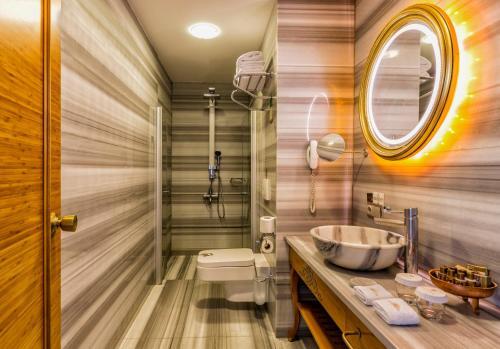 Foto del baño de Hotel Sultania Boutique Class