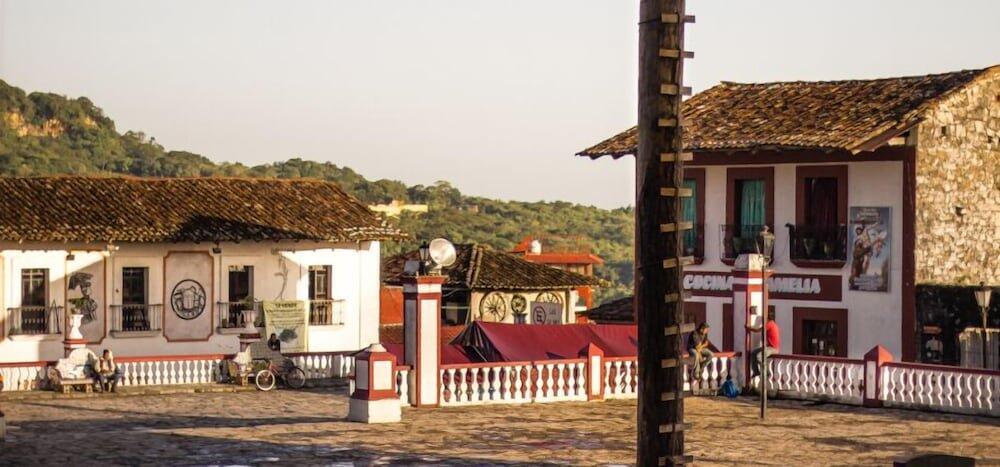 Foto del exterior de Hotel &amp;amp; Suites Posada Molina
