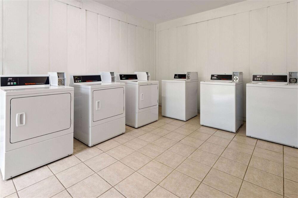 Room – Hotel Days Inn by Wyndham Fort Pierce Midtown