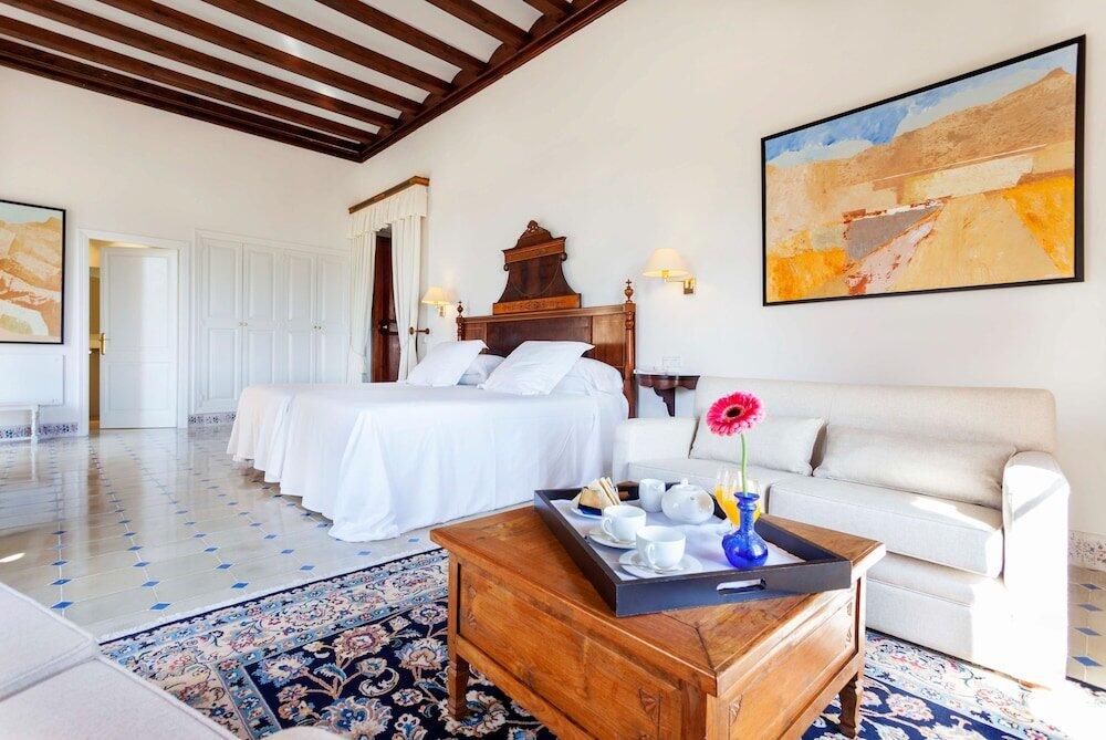 Foto de una habitación de Hotel Llenaire
