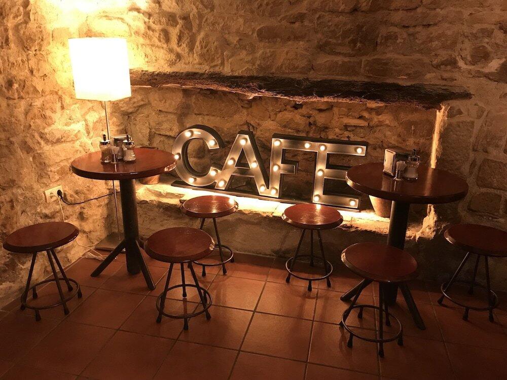 Foto de restauración de Aparthotel Lo Raconet de la Plaça