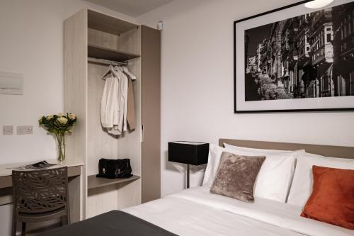 Foto de una habitación de Urban Isle Hotel