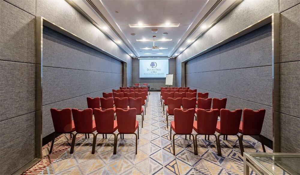 Foto general de Hotel DoubleTree by Hilton Putrajaya Lakeside