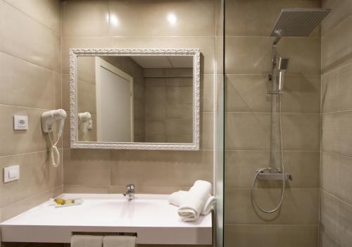 Foto del baño de Hotel Sorra Daurada Splash