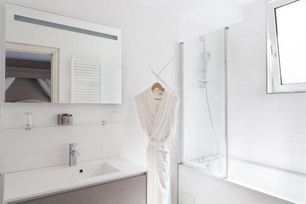 Foto del baño de Hotel La Terrasse