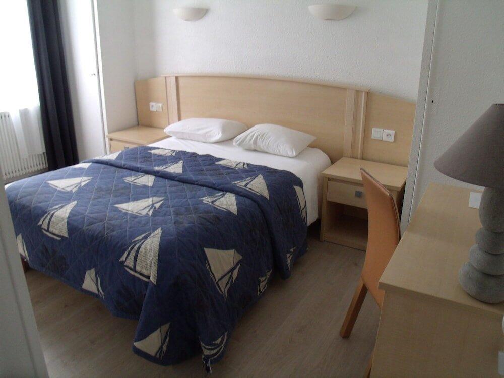 Room – Hôtel de la Mer