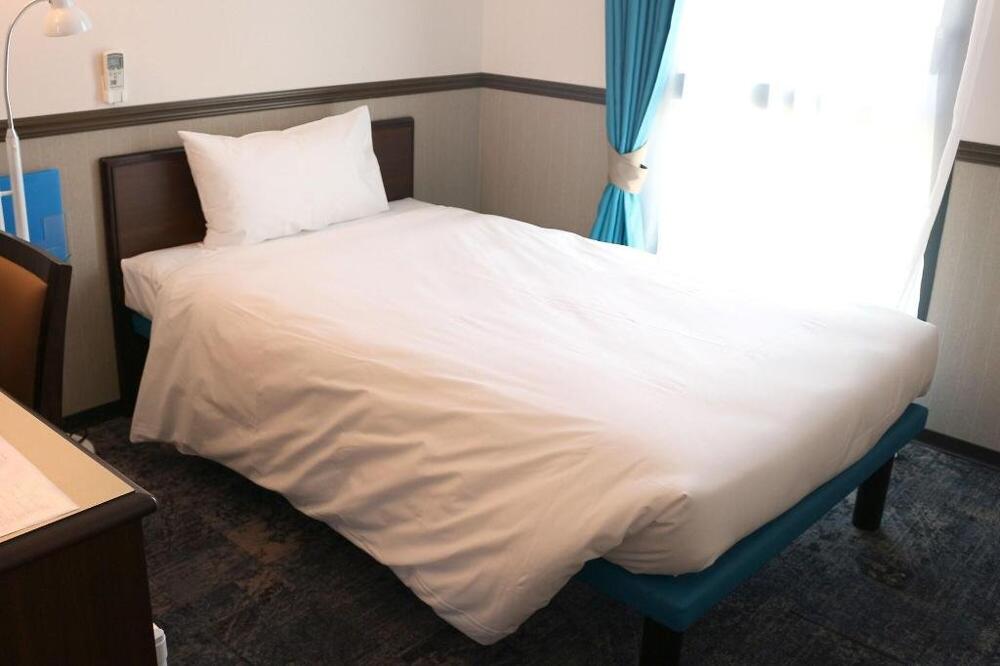 Foto de una habitación de Hotel Toyoko Inn Marseille Saint Charles