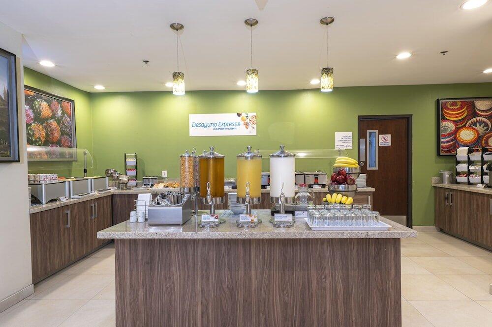 Foto de restauración de Hotel Holiday Inn Express Guadalajara Aeropuerto