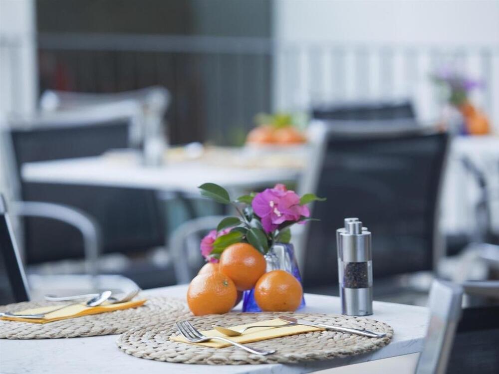 Foto de restauración de Fornalutx Petit Hotel - Turismo de Interior