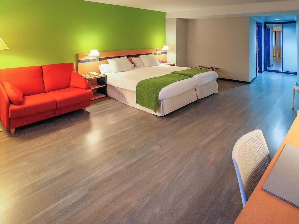 Foto de una habitación de Hotel Ibis Styles Zaragoza Ramiro I