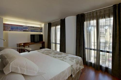 Foto de una habitación de Hotel Sancho Abarca