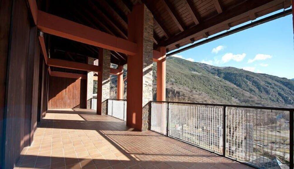 Foto del exterior de Alberg Les Estades