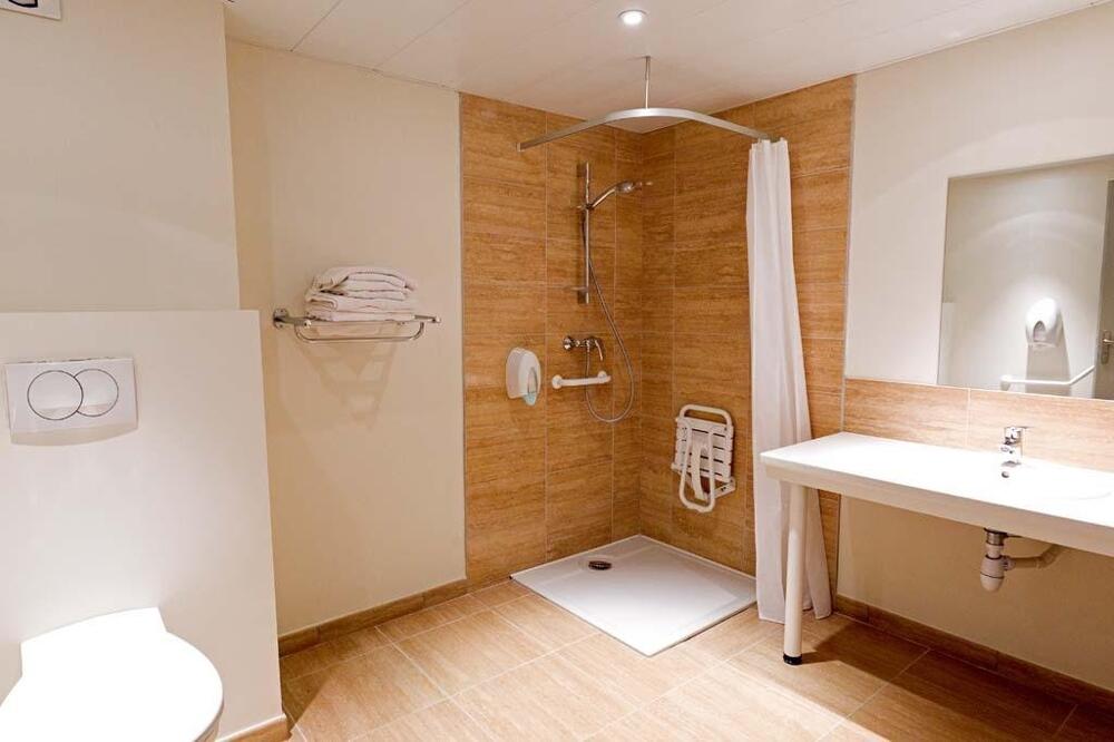 Foto del baño de Hôtel Saint Etienne