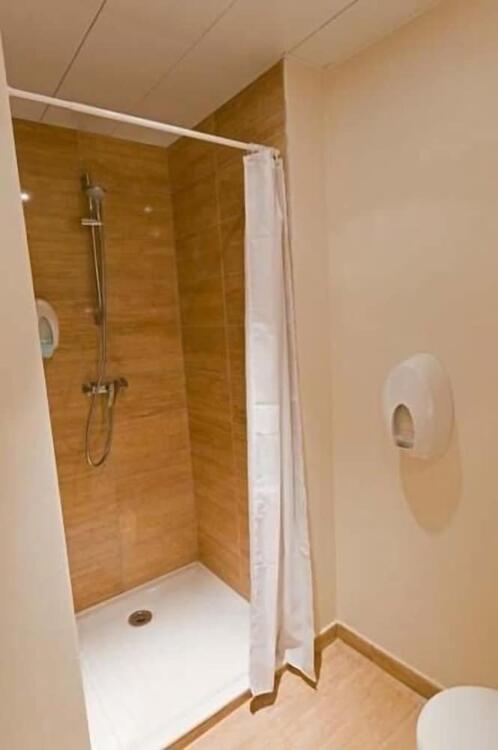 Foto de una habitación de Hôtel Saint Etienne